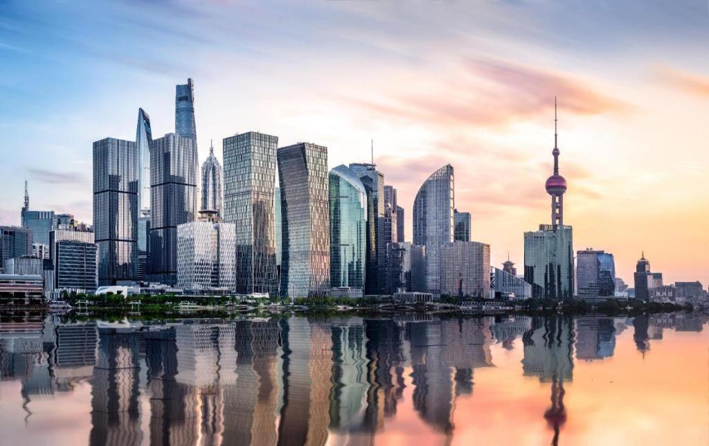 Hotel Shell Oriental Pearl Tower Century Avenue Metro Station